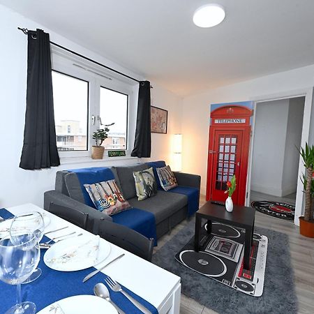 Superb 4 Bedroom Flat In The Heart Of Camden Town ロンドン エクステリア 写真