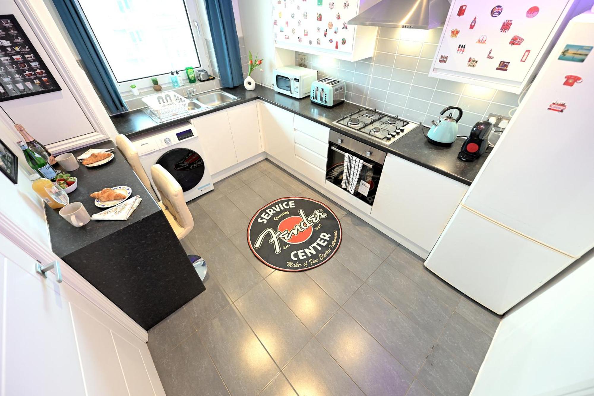 Superb 4 Bedroom Flat In The Heart Of Camden Town ロンドン エクステリア 写真