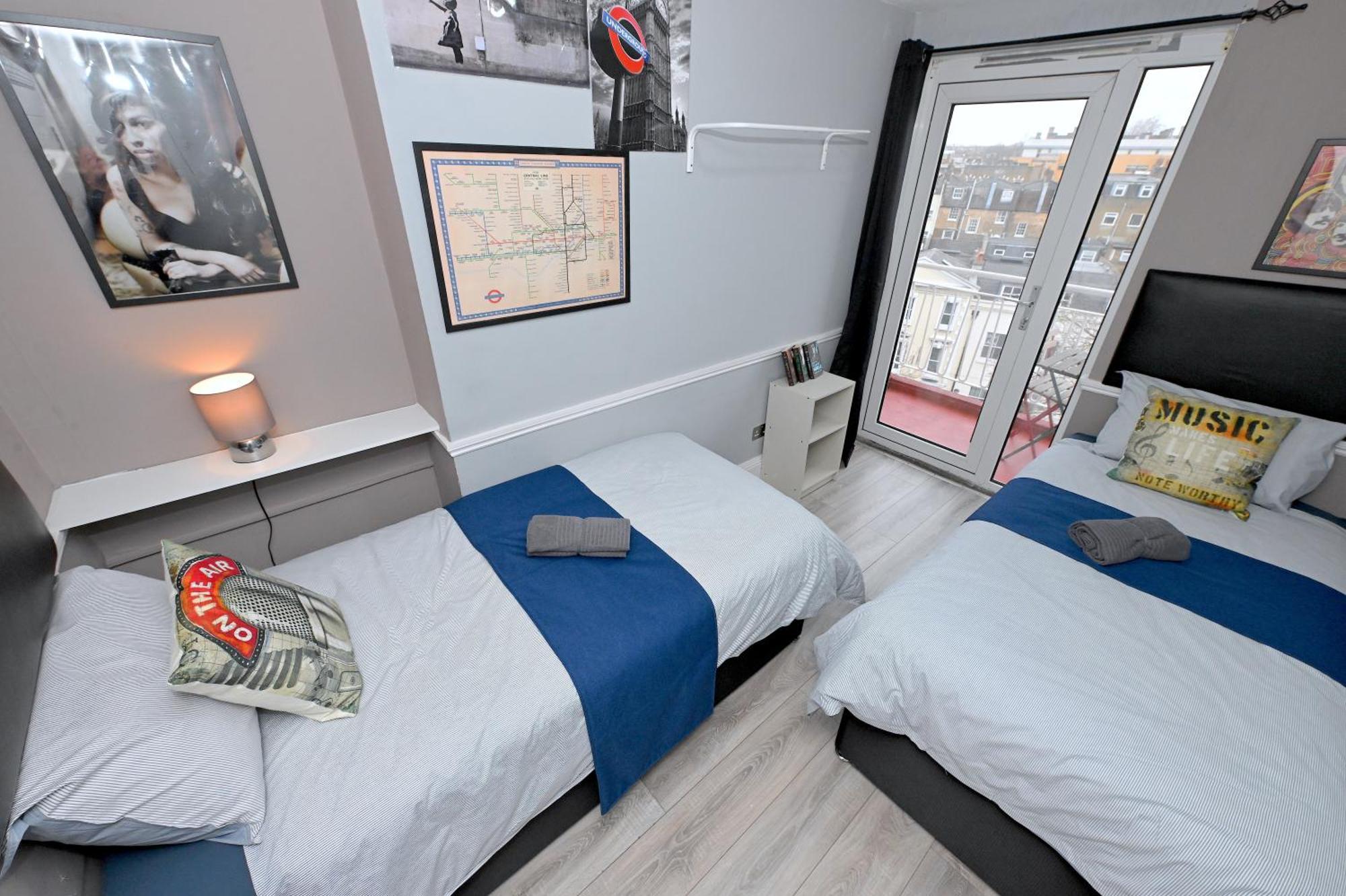 Superb 4 Bedroom Flat In The Heart Of Camden Town ロンドン エクステリア 写真